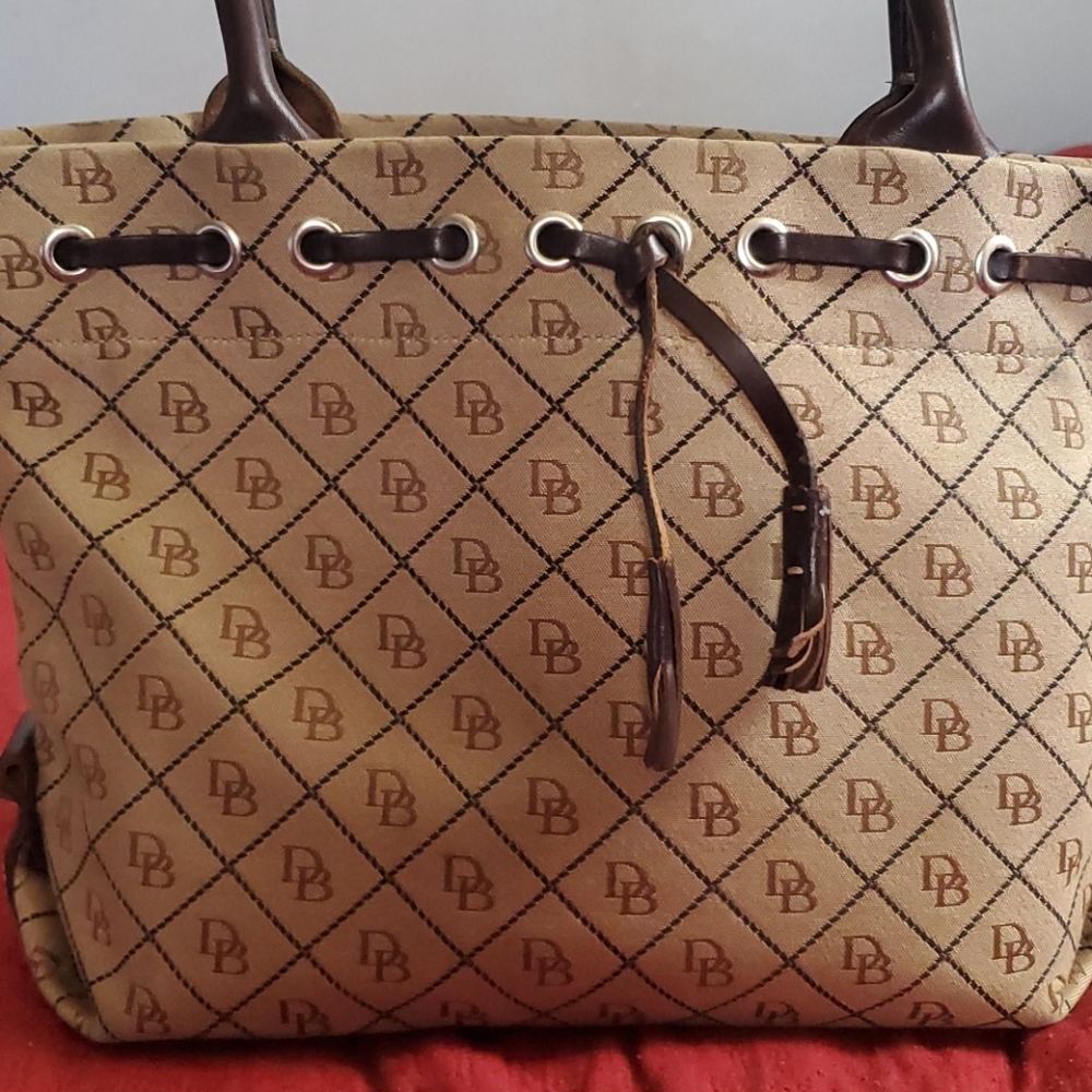 Dooney and Bourke Handbag